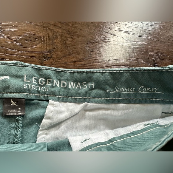 Eddie Bauer Slightly Curvy Light Seafoam Green Shorts- size 2 - Picture 7 of 9